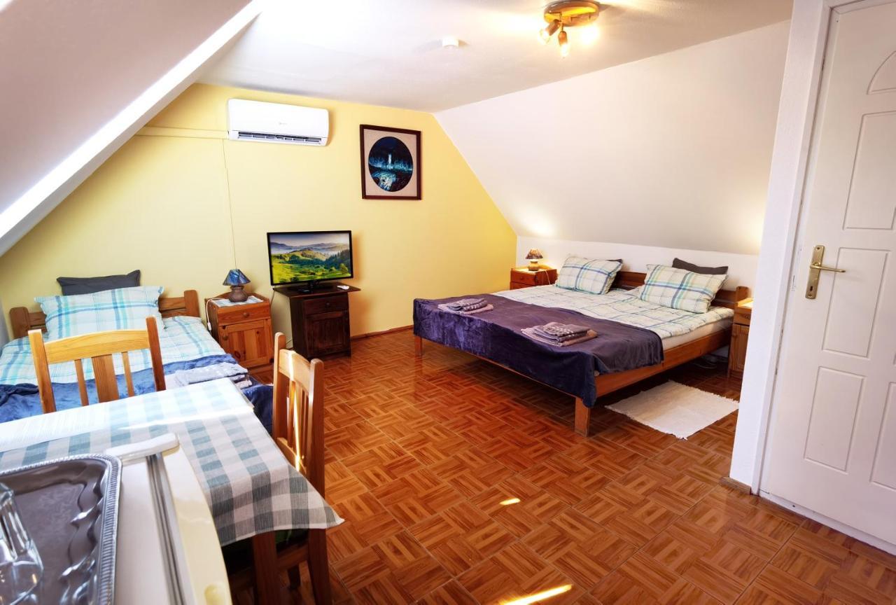 Family Vendeghaz Hotel Hajduszoboszlo Ngoại thất bức ảnh