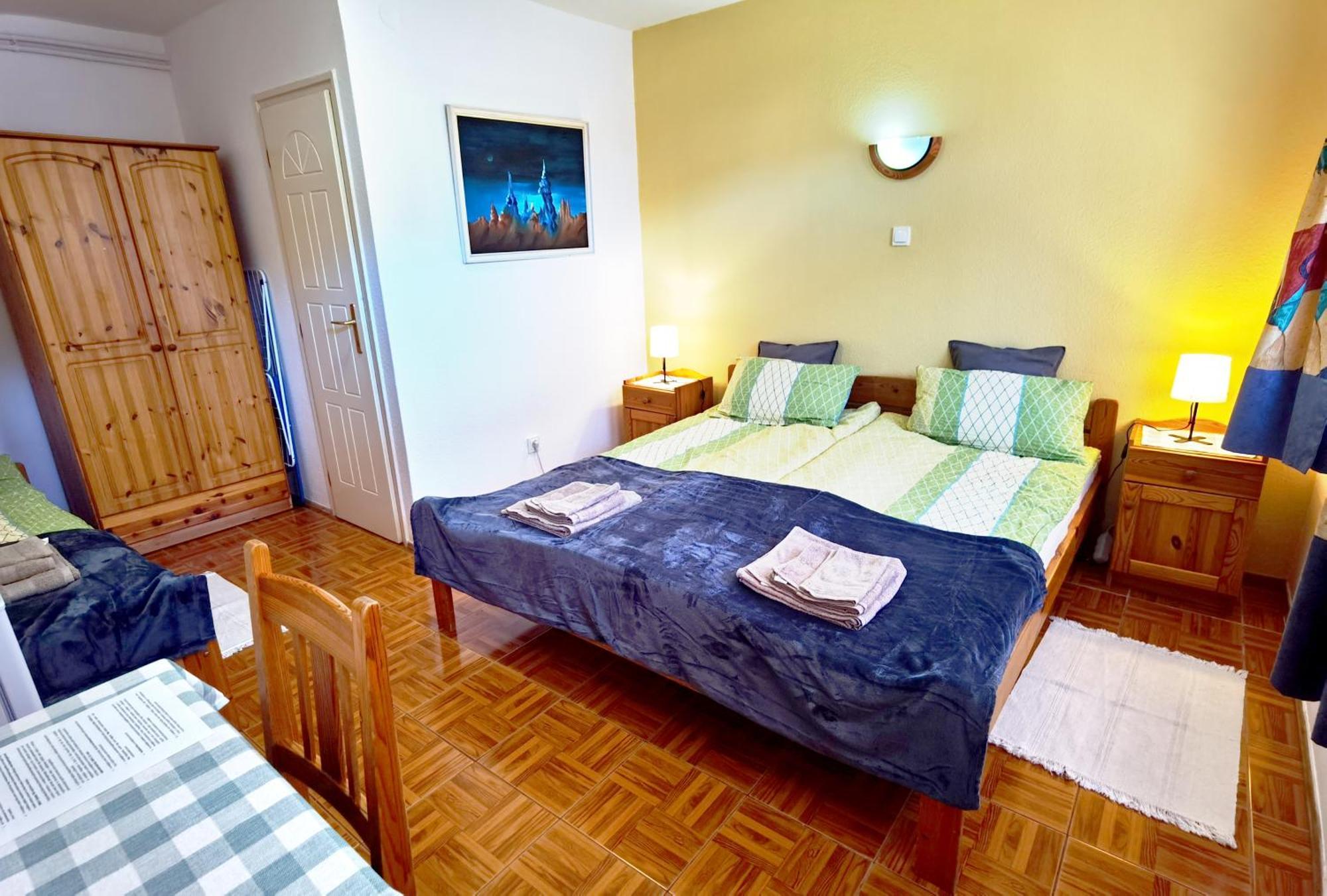 Family Vendeghaz Hotel Hajduszoboszlo Ngoại thất bức ảnh